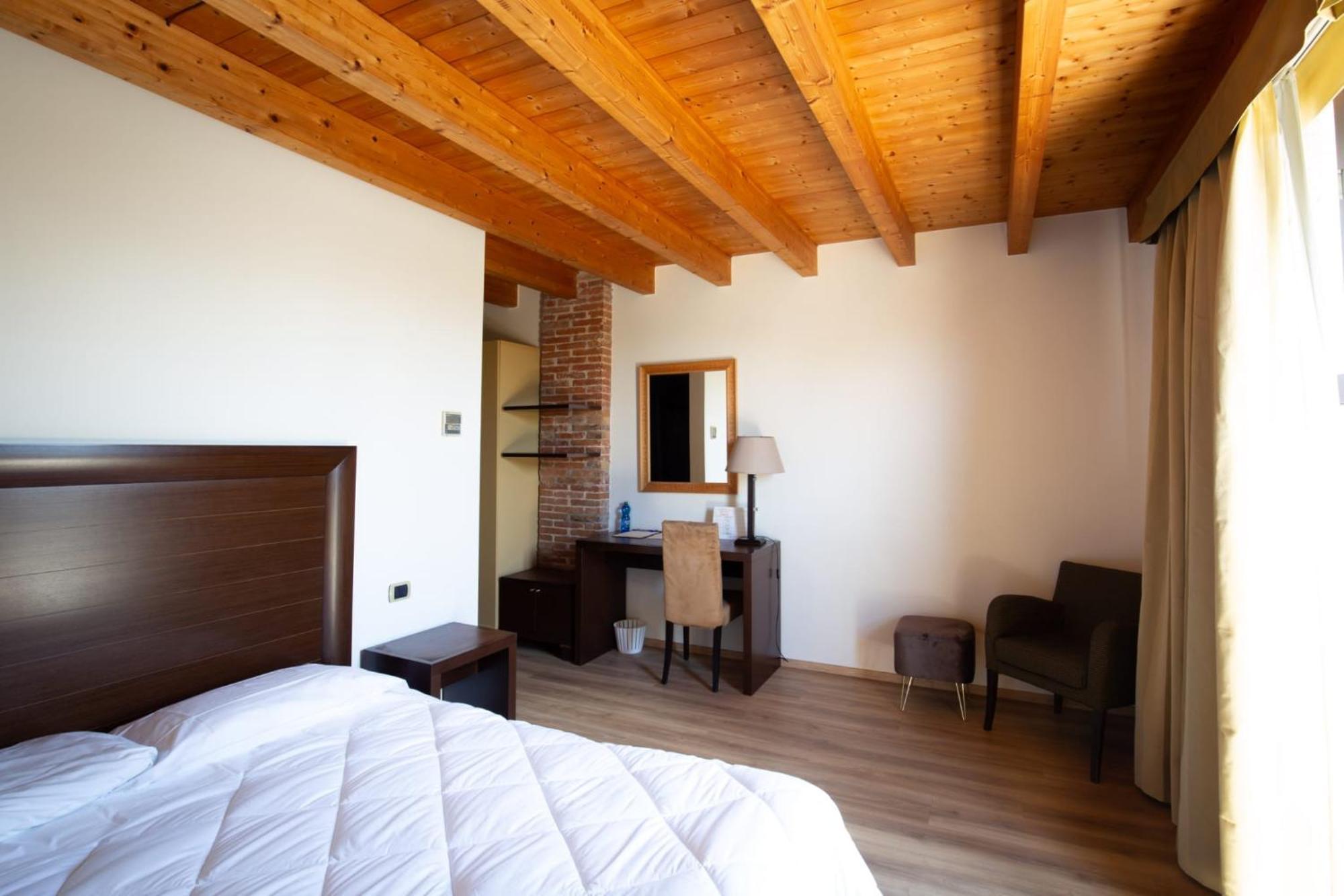 Tenuta Molino Dei Sassi Zevio Exterior foto